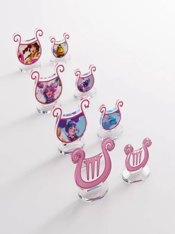Altered: Premium Hero Standees - Lyra