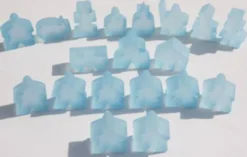Carcassonne: Meeple - komplettes Spielfiguren-Set (19 Figuren) FROZEN Hellblau