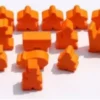 Carcassonne: Meeple - komplettes Spielfiguren-Set (19 Figuren) HOLZ Orange